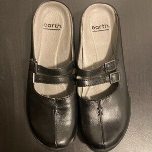 Earth Shoes Mary Jane Clogs Black Women's Size 8 NWOT